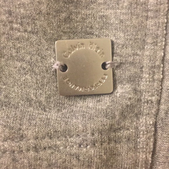 Calvin Klein Performance Top - Picture 2 of 3